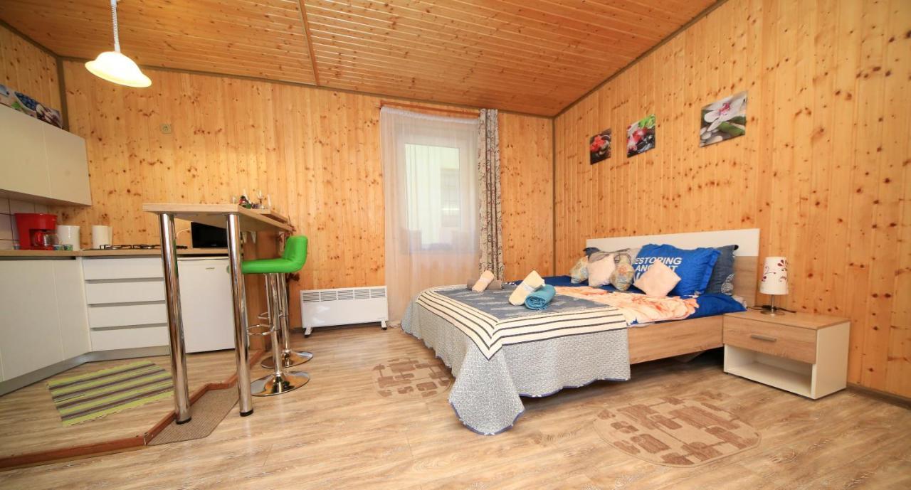 Sforii Apartment *